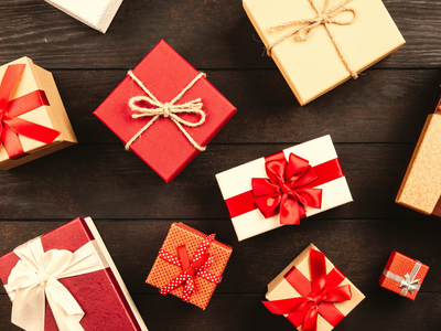 Santa's Picks: Best Phone Cases for a Jolly Holiday Season